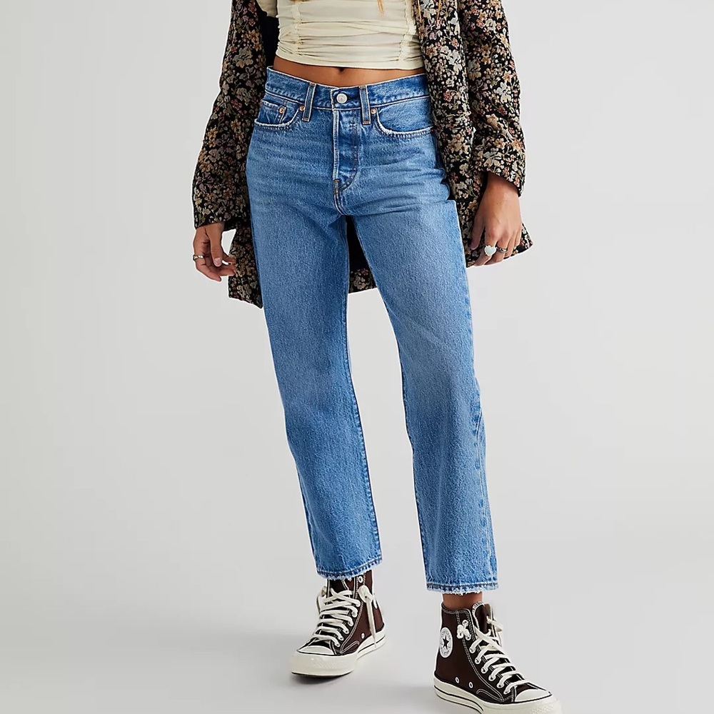 Levi’s Wedgie Straight Jean Size 29